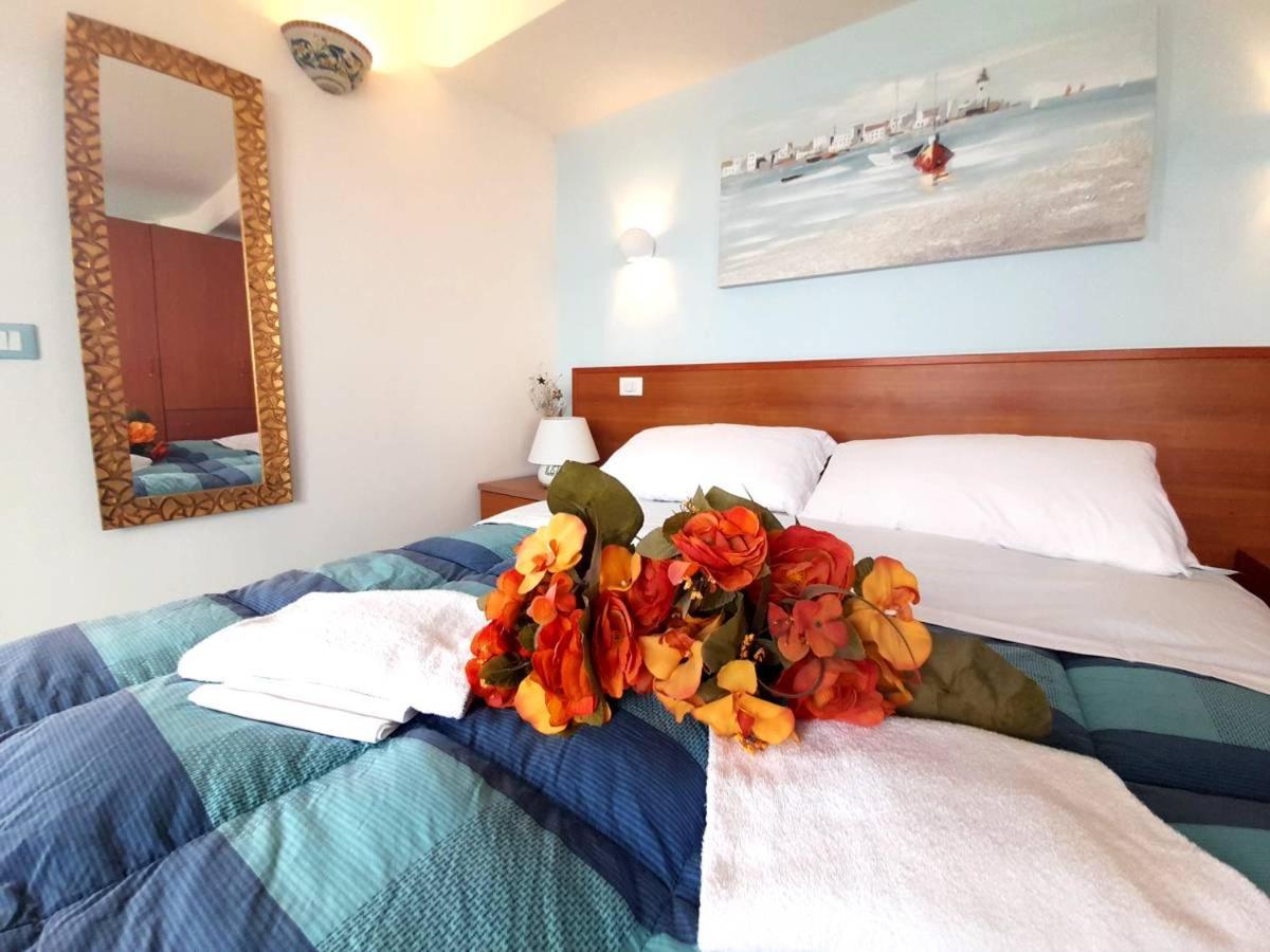 Casa Vacanze Elianto Άντζιο Εξωτερικό φωτογραφία