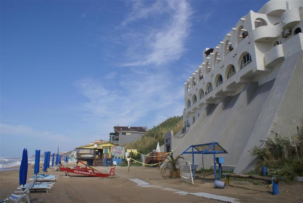 Casa Vacanze Elianto Άντζιο Εξωτερικό φωτογραφία